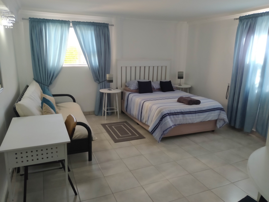 4 Bedroom Property for Sale in De Kelders Western Cape